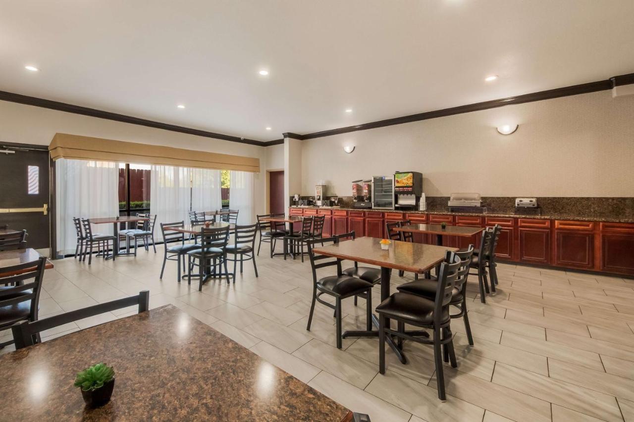 Surestay Plus Hotel By Best Western Near Seaworld San Antonio Eksteriør bilde