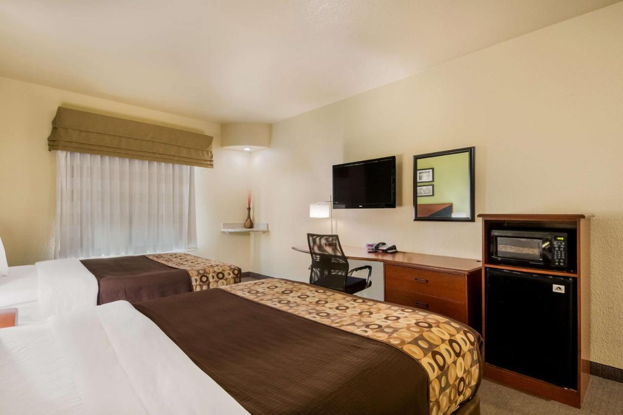 Surestay Plus Hotel By Best Western Near Seaworld San Antonio Eksteriør bilde